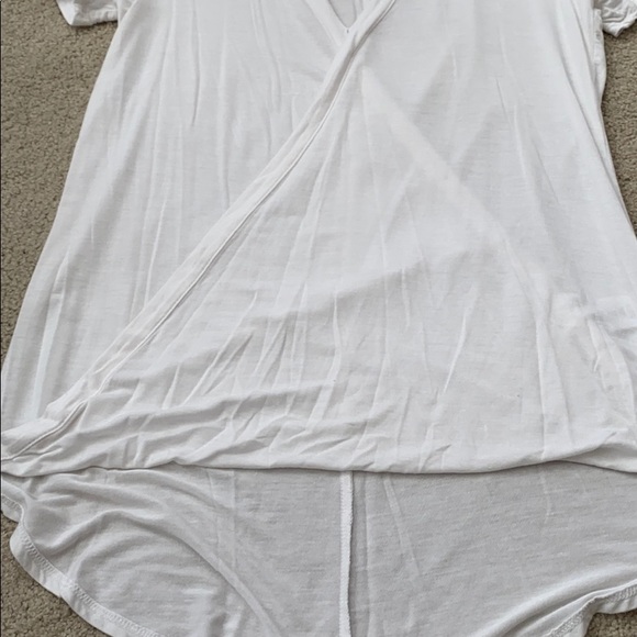 NY&C. New York & Company XS white top - Picture 4 of 15